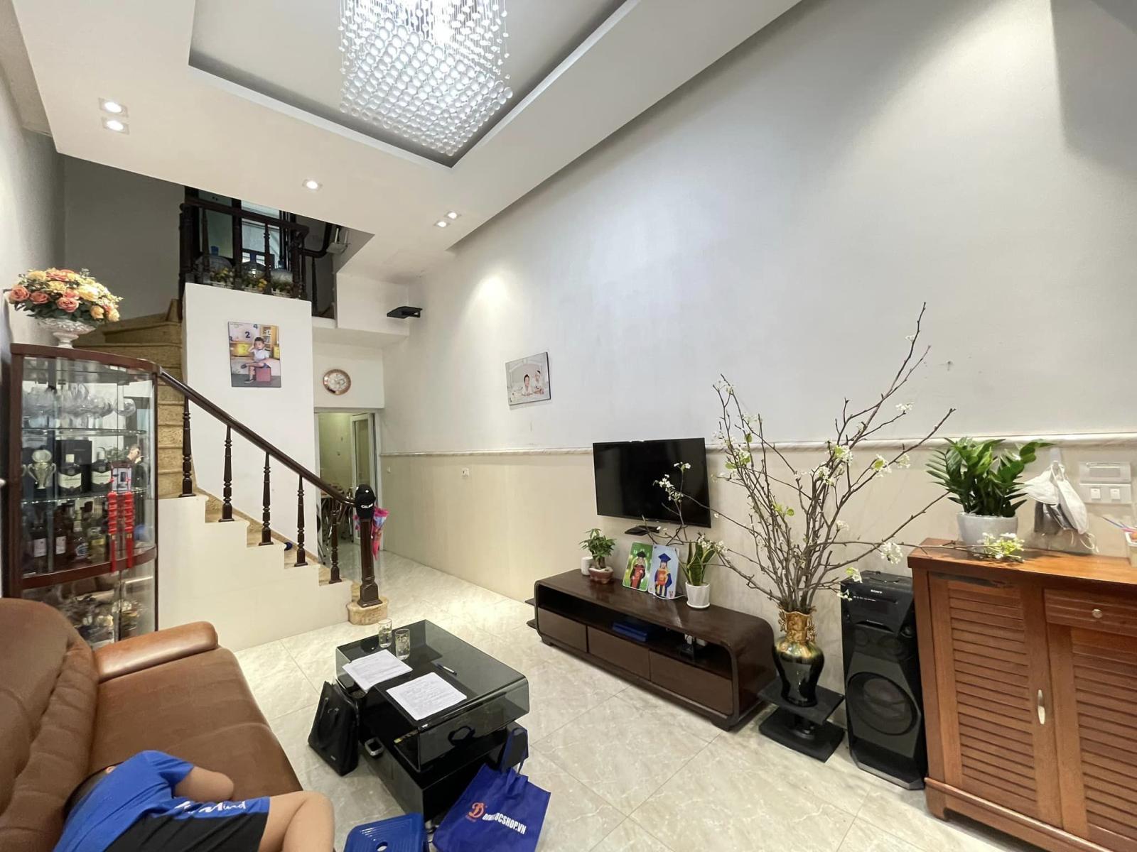 BÁN NHÀ LẠC LONG QUÂN-PHÂN LÔ  - OTO –KINH DOANH-VIEW HỒ TÂY -  51 M 5 TẦNG 7,8TỶ 13735796