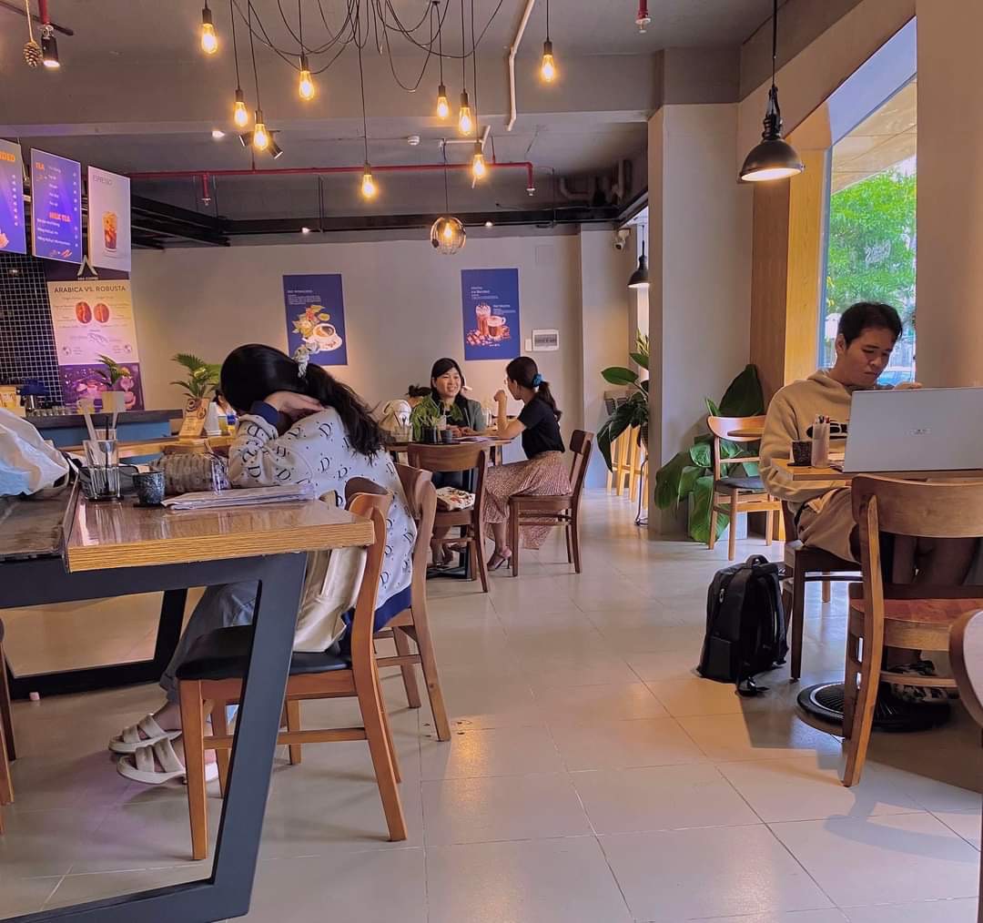 SANG NHƯỢNG QUÁN CAFE Địa chỉ : BLOCK E ĐƯỜNG SỐ 10, CC HIỆP THÀNH 3 13735869