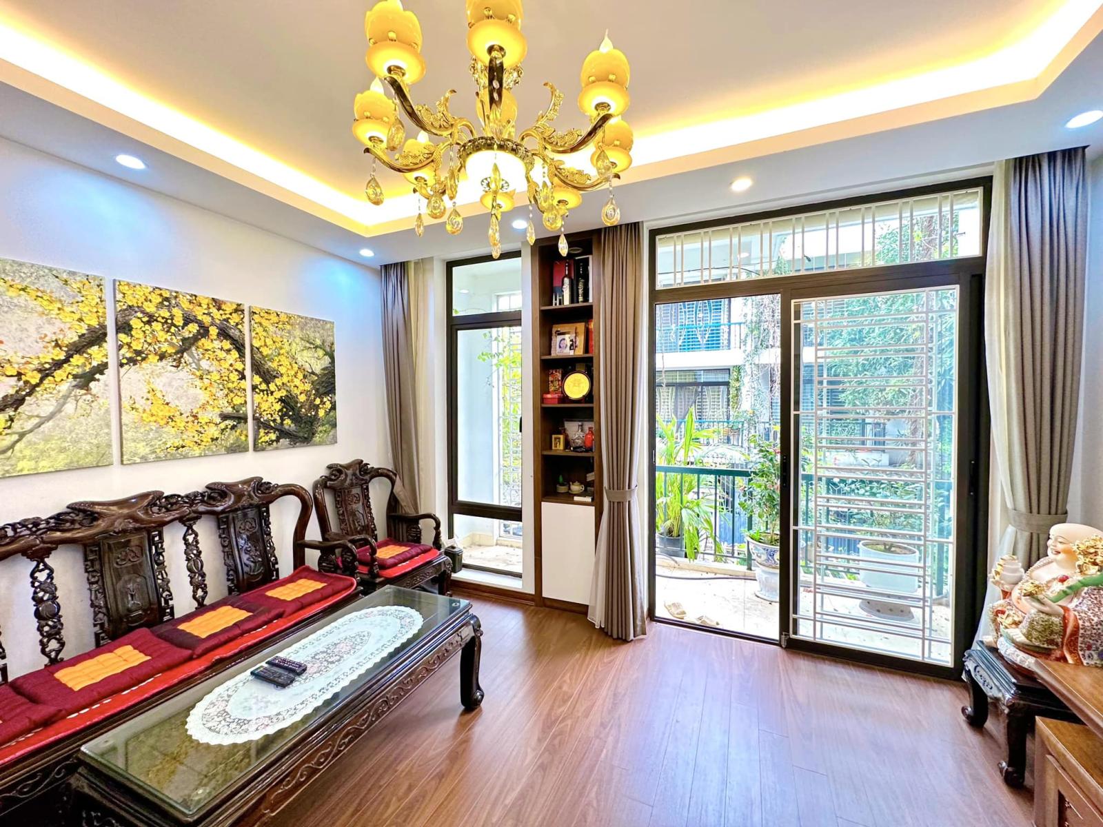 BÁN NHÀ XUÂN LA- Ô TÔ ĐỖ CỬA- KINH DOANH -DÂN XÂY  – TẶNG NỘI THẤT -  55M 5 TẦNG 7.2 TỶ 13736609