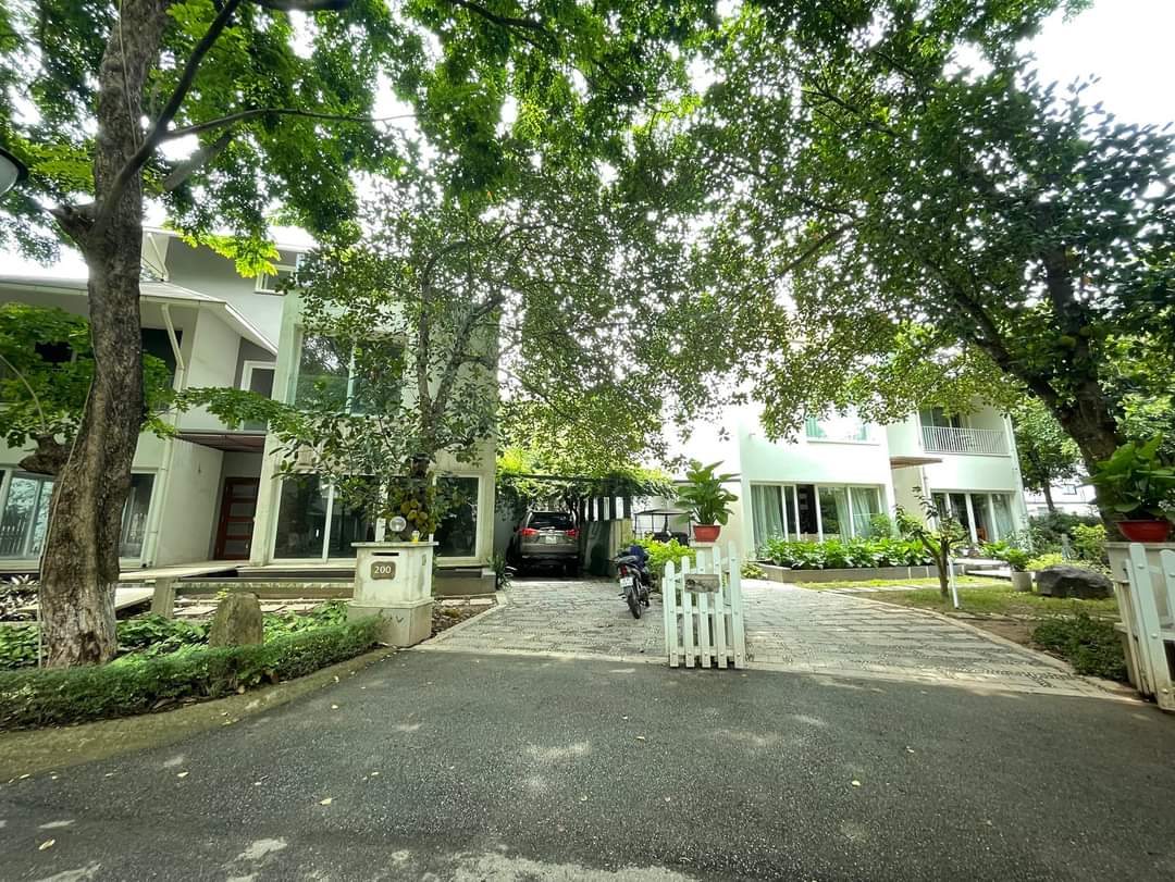 siêu đẹp! BT VƯỜN TÙNG ecopark hưng yên 337m 3t MT16m 41 TY 13737246