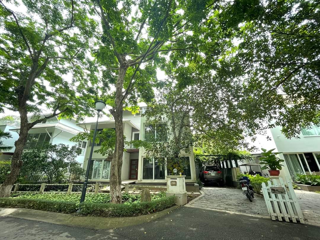 siêu đẹp! BT VƯỜN TÙNG ecopark hưng yên 337m 3t MT16m 41 TY 13737246