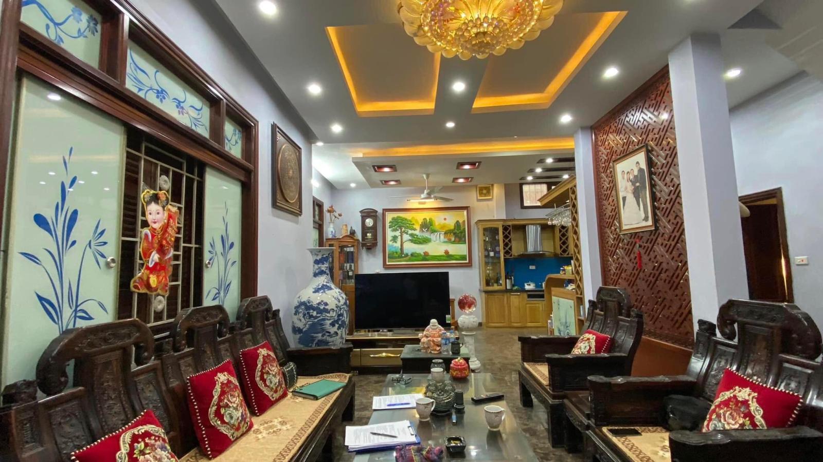 Bán nhà ngõ 123 Trích Sài, DT 73/90m, 4 tầng, MT 8m, 12.3tỷ, ngõ rộng hơn 2m. 13745445