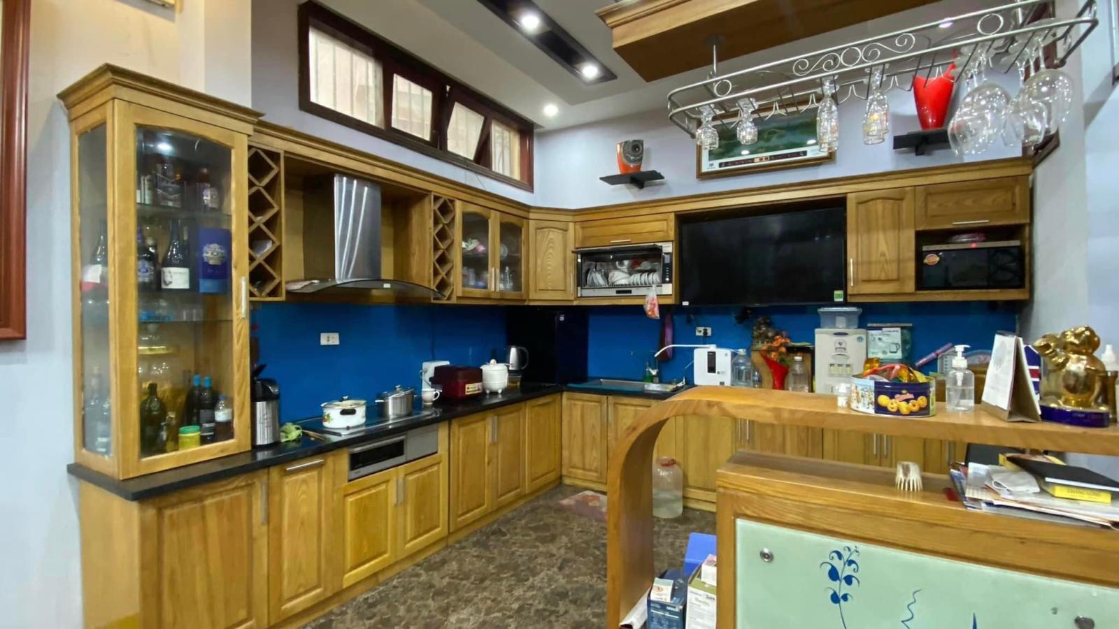 Bán nhà ngõ 123 Trích Sài, DT 73/90m, 4 tầng, MT 8m, 12.3tỷ, ngõ rộng hơn 2m. 13745445