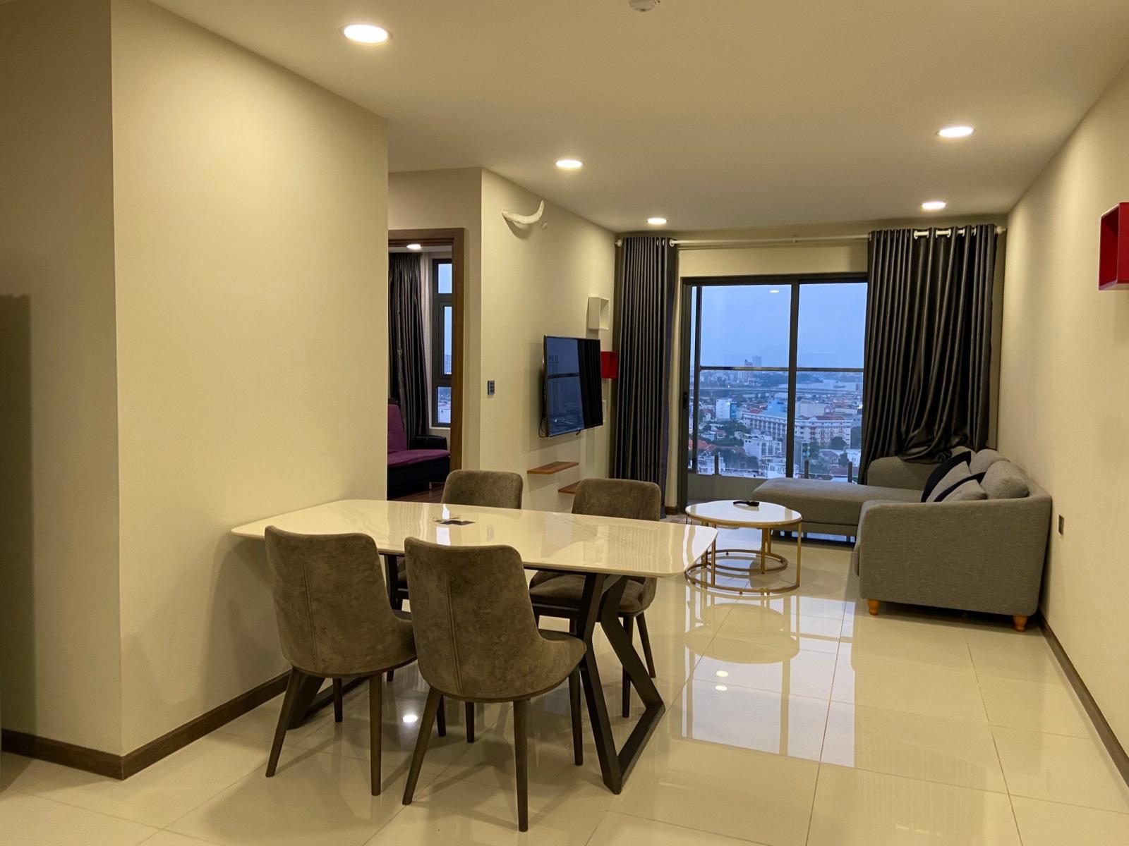 Cho thuê căn 2PN, 82m2 view trực diện Landmark 81 tại De Capella, Q2, full nội thất, giá 15 tr/tháng 13745499