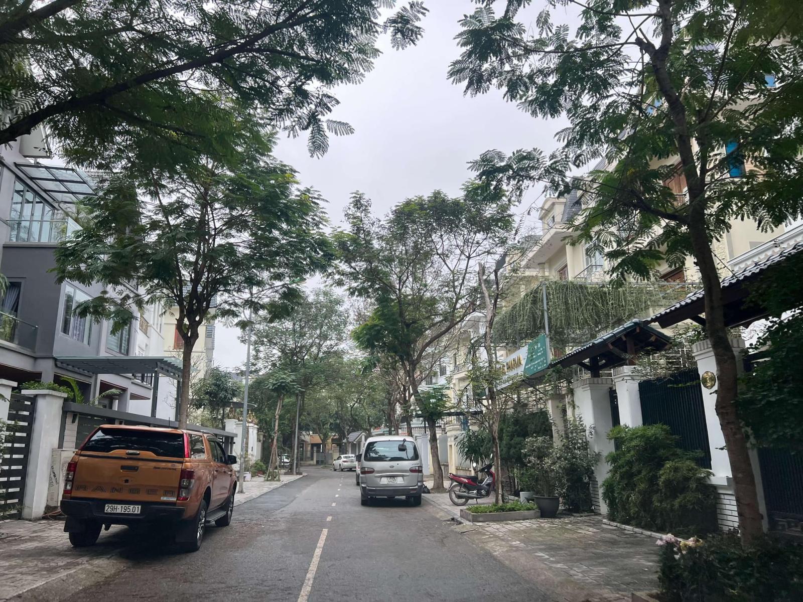 BÁN NHÀ BIỆT THỰ DƯƠNG NỘI THANG MÁY KINH DOANH DT 235 GIÁ 37 TỶ 13746392