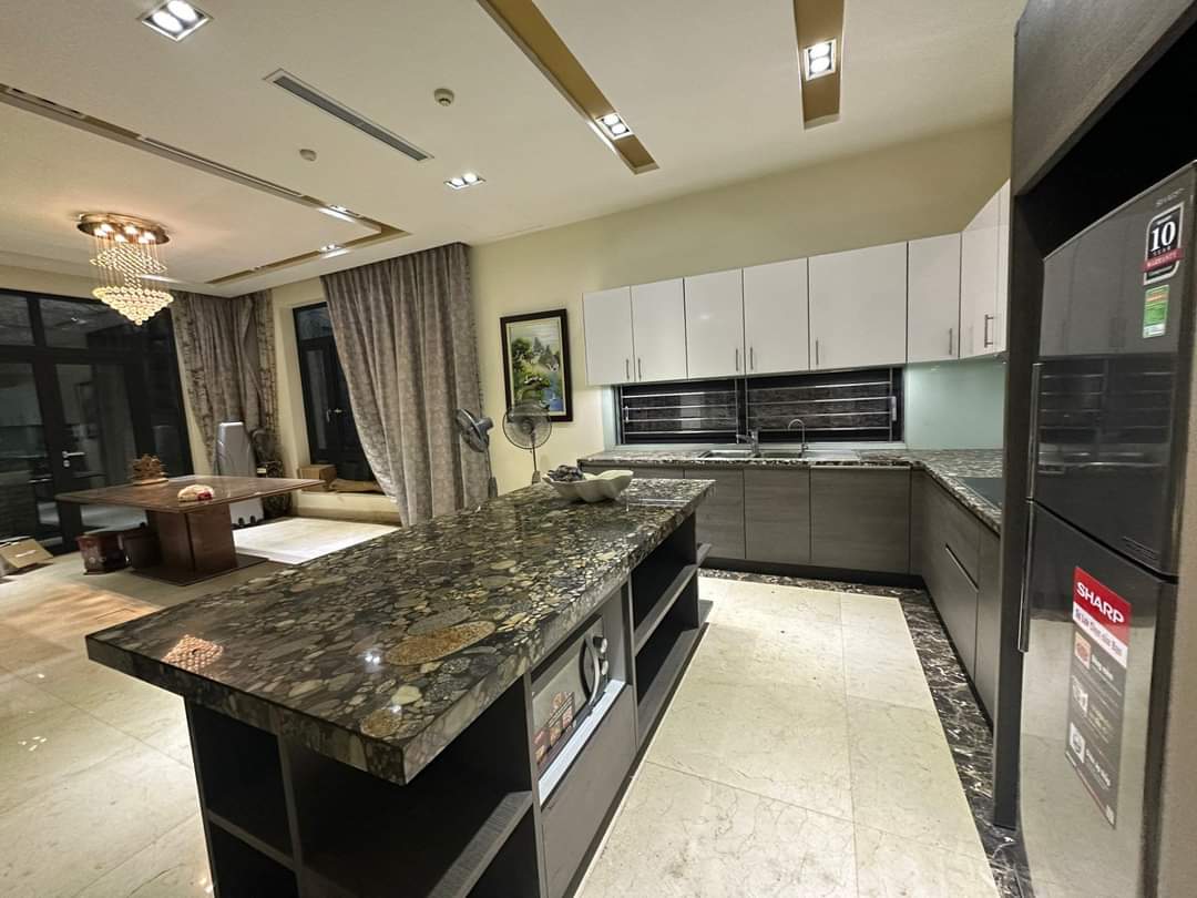 Siêu phẩm ! biệt thự đơn lập KĐTM dịch vọng 189m 4t MT 14m nhỉnh 60 tỷ 13747764