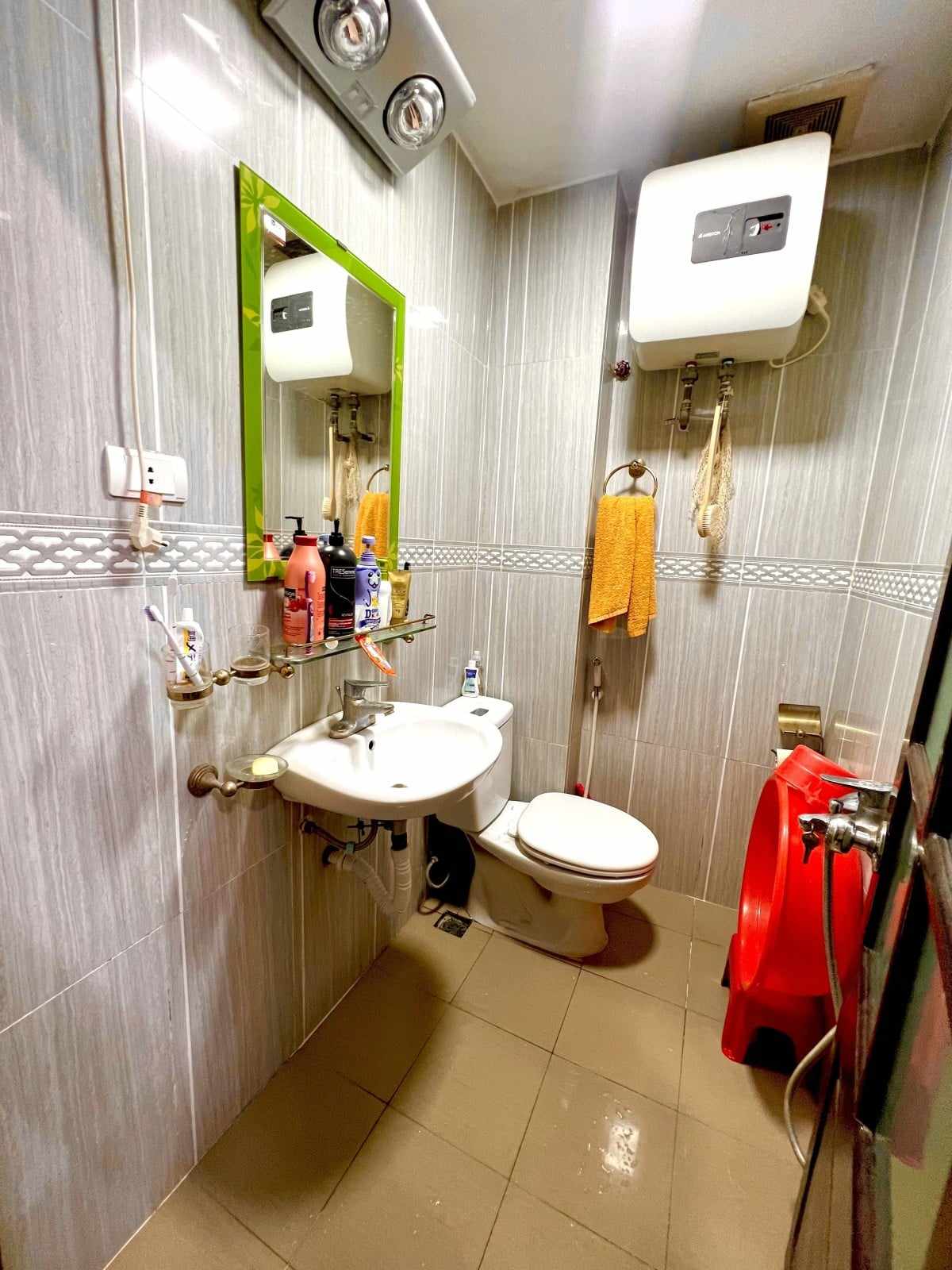 Bán nhà phố Lãng Yên, HBT, 36m, 4PN, ô tô đỗ cửa, KD 6.2 tỷ. LH: 0366051369 13749568