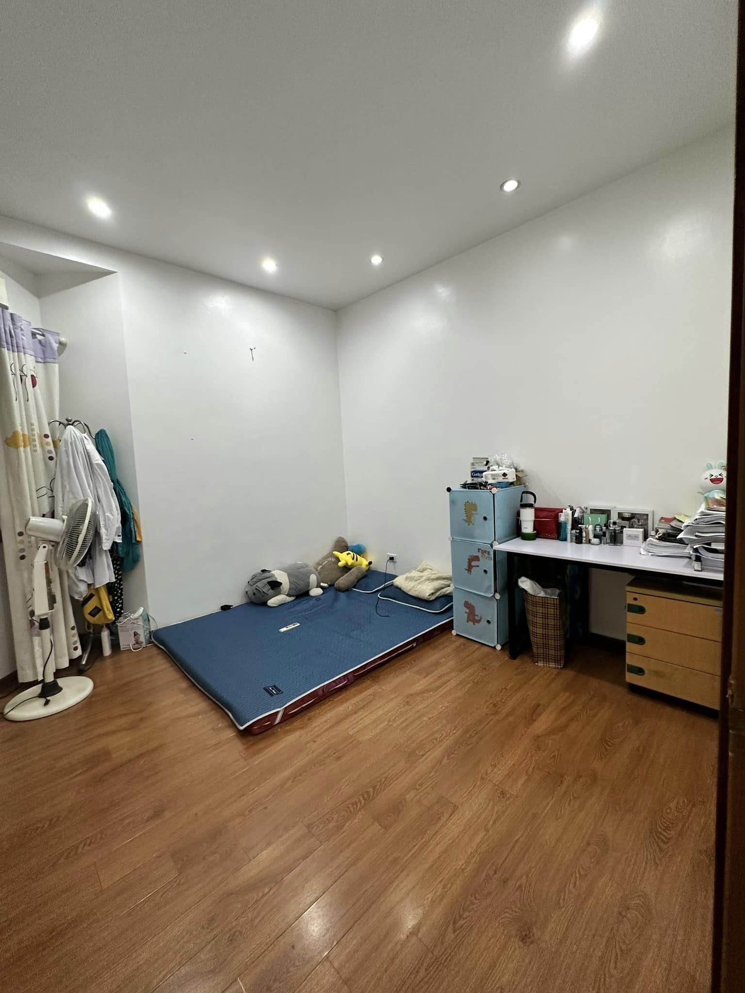 Bán ngay căn chung cư 2 ngủ Tòa N2B KĐT Trung Hòa Nhân Chính 65m2  giá chào 2.5 tỷ 13755691