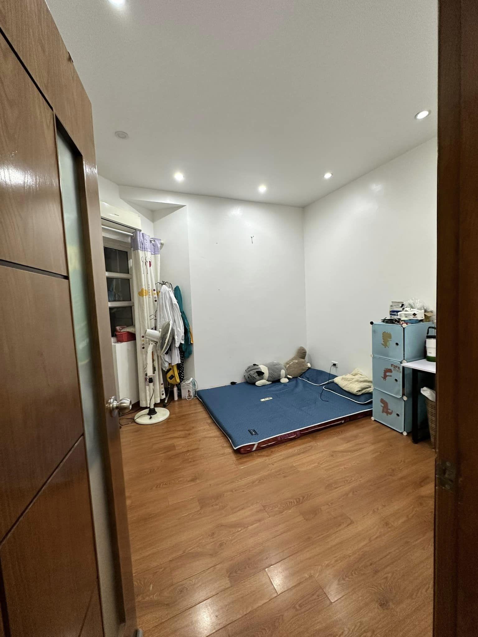 Bán ngay căn chung cư 2 ngủ Tòa N2B KĐT Trung Hòa Nhân Chính 65m2  giá chào 2.5 tỷ 13755691