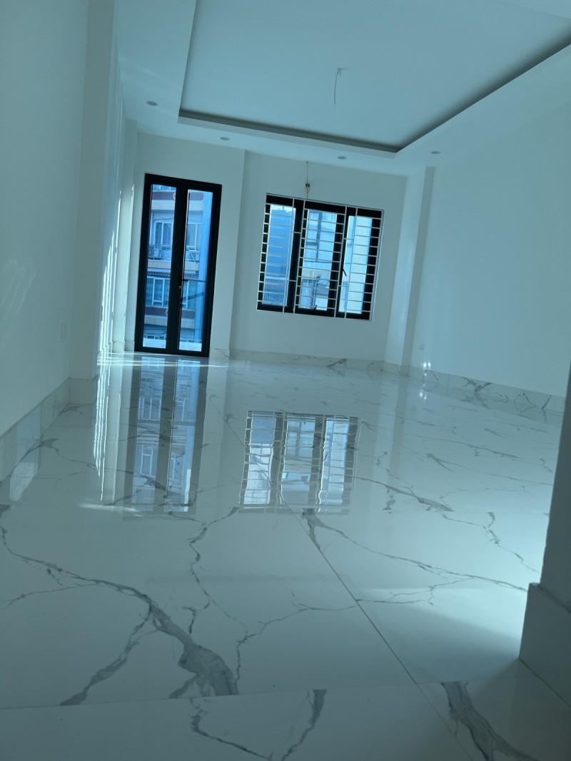 Bán nhà Vũ Xuân Thiều ,Long Biên 6 tầng ,ngõ oto tránh ,thang máy giá nhỉnh 5 tỷ  13762951