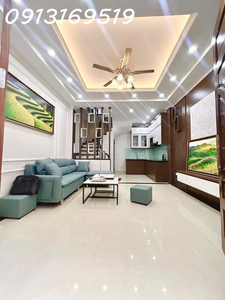 BÁN NHÀ NGUYỄN TRÃI, 50m2x 4T, MT5m, Ô TÔ ĐỖ CỬA, LÔ GÓC, KINH DOANH, CHỈ NHỈNH 4 TỶ 13763085