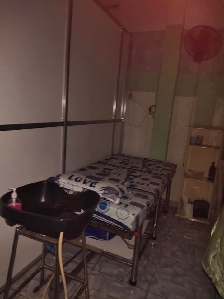 SANG NHƯỢNG TIỆM TÓC NAM ĐỊA CHỈ 150B GÒ DẦU, PHƯỜNG TÂN QUÝ, QUẬN TÂN PHÚ, HỒ CHÍ MINH 13776241