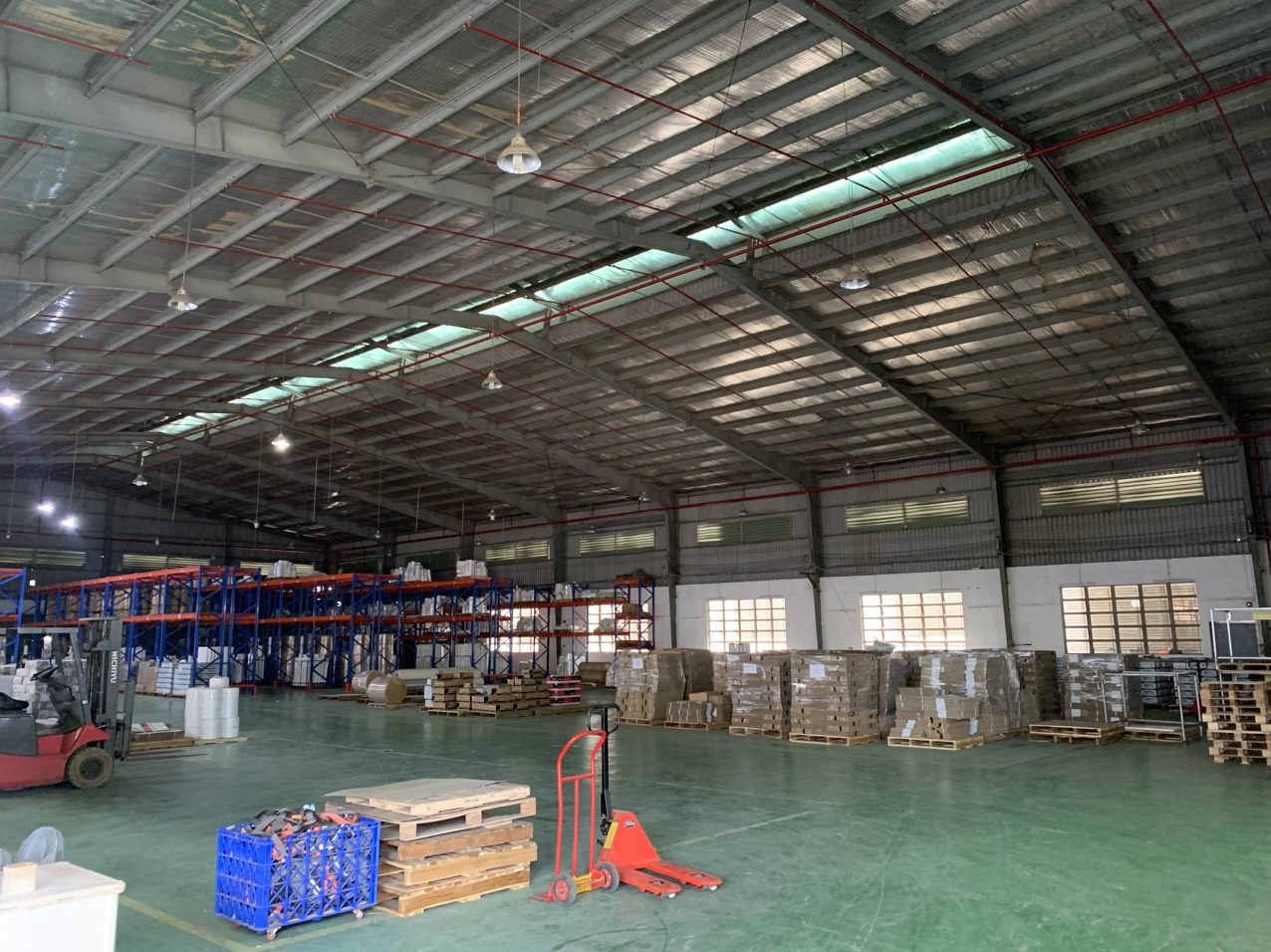 Cho Thuê Kho Xưỡng Trong KCN Tân Bình Quận Bình Tân.DT:2000m2.Giá 254tr 13778737