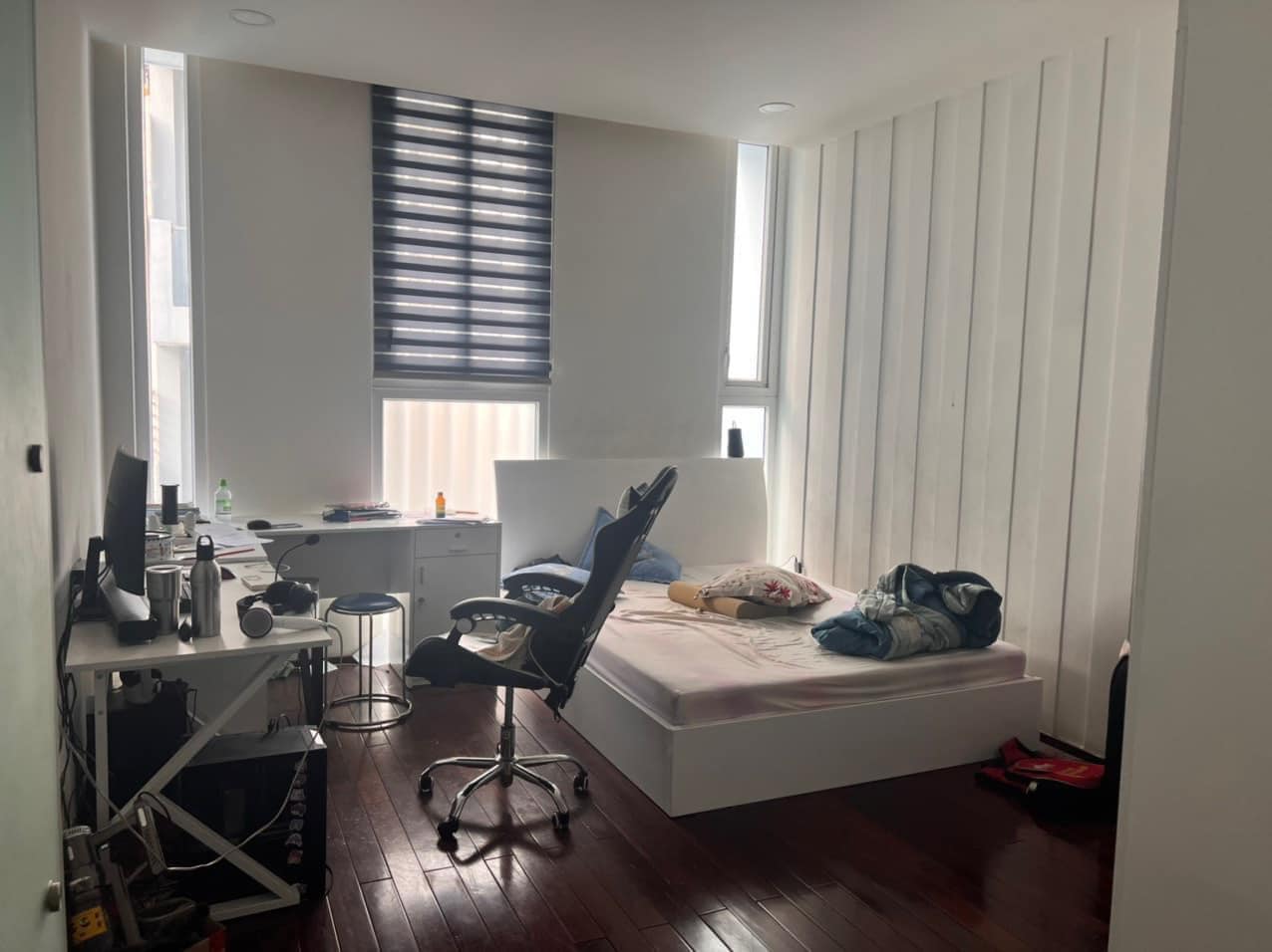 NHÀ MẶT TIỀN 4 LẦU ĐƯỜNG SỐ -P.TÂN PHÚ Q7-CHỦ CẦN BÁN GẤP GIẢM SÂU 1 TỶ5-GIÁ CHỈ CÒN 11 TỶ3 13779111