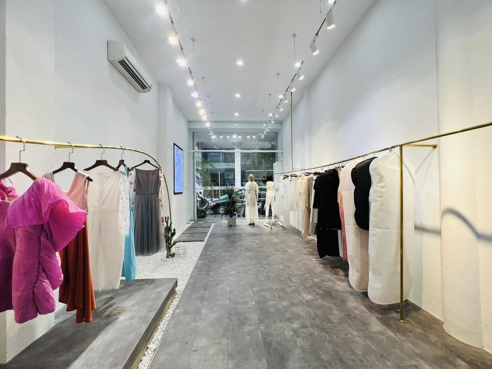 MẶT TIỀN TRUNG TÂM QUẬN NHẤT - HIẾM - CÓ 1 - 0 - 2. đường Lý Tự Trọng Q1 13779299