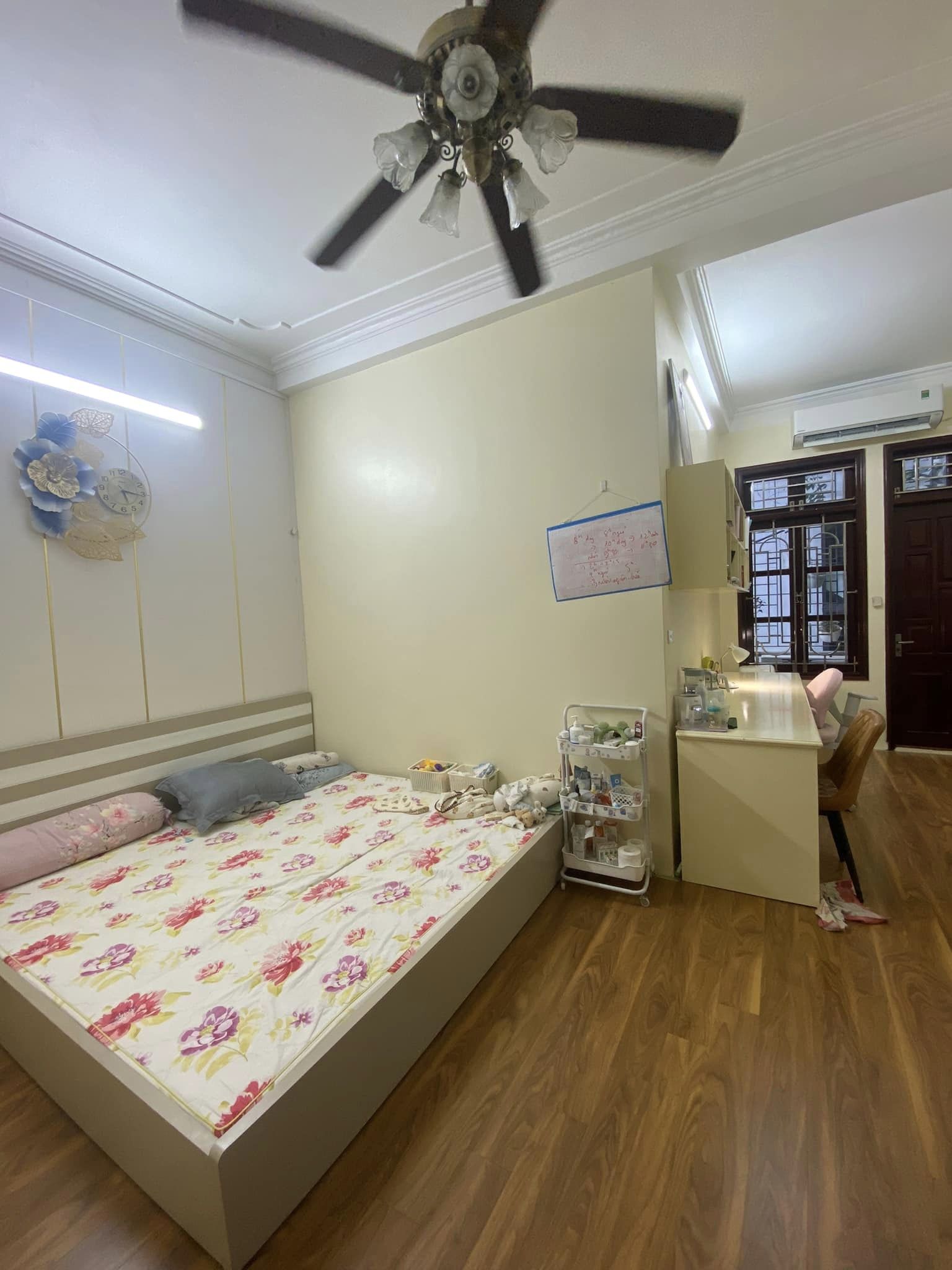 BÁN NHÀ  XUÂN ĐỈNH , dân xây ,gần oto ,ô chờ thang máy 56M 4 TẦNG 5.4 TỶ 13780547