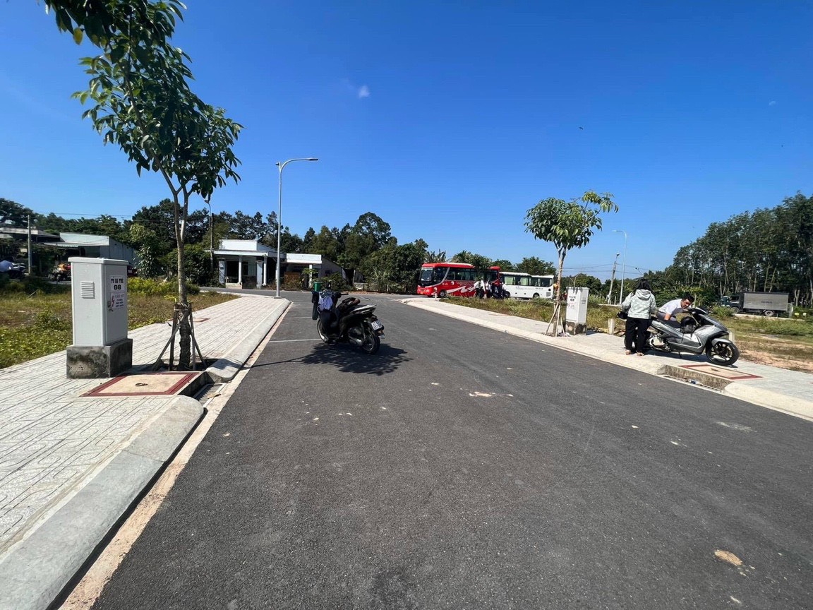 Giảm giá 30% giá trị đất 1 sẹc Nguyễn Văn Khạ ngang 6x16 giá chốt 1 .4tỷ bao tất cả phí  13780575