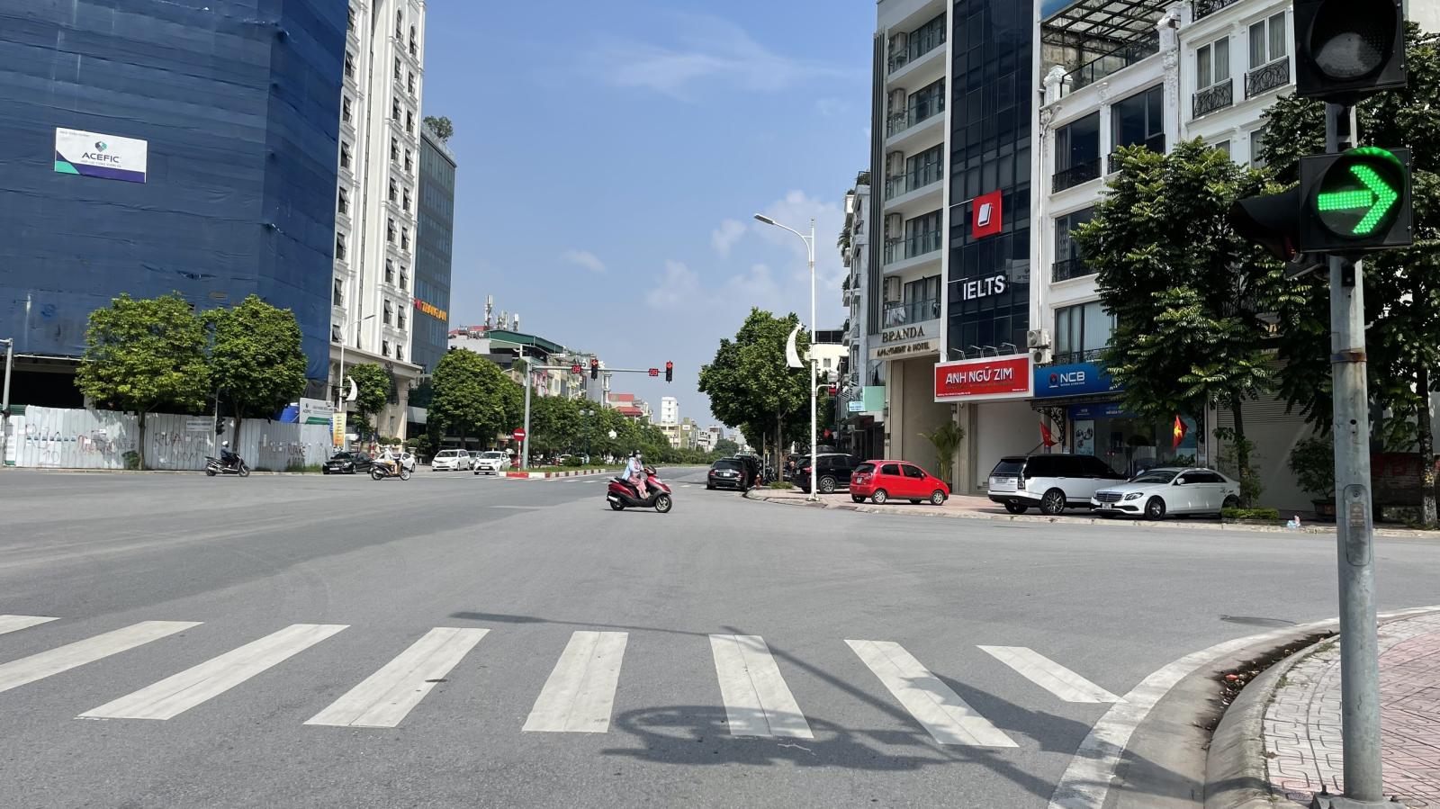 Bán nhà đường Cổ Linh Long Biên,cách mặt phố 30m,2 ô tô tránh,kd,150m,12 tỷ8 13780756
