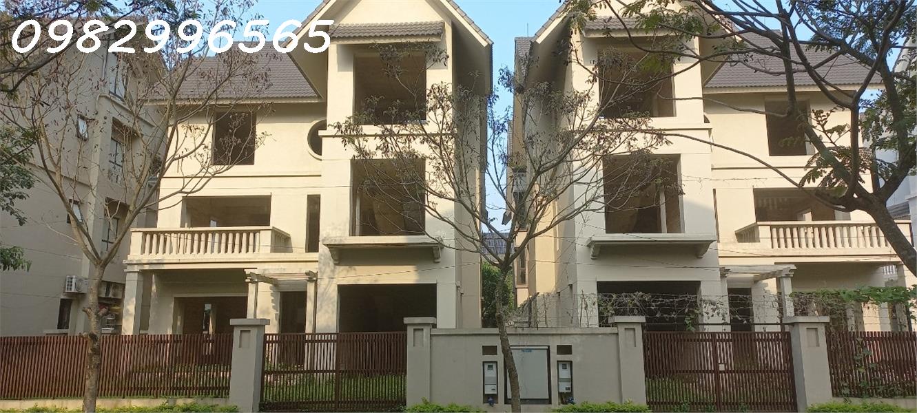 Bán nhanh biệt thự đơn lập 300m2 tại Sunny Garden City, Hà Nội. Giá rẻ 13781810