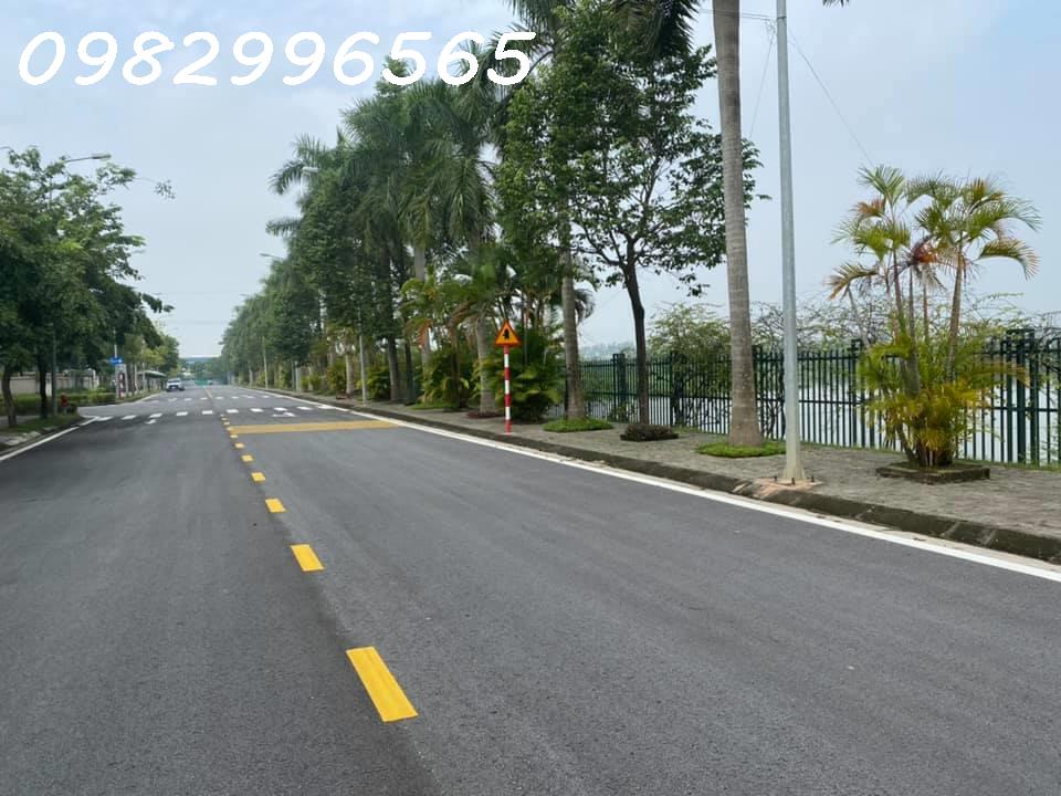 Bán nhanh biệt thự đơn lập 300m2 tại Sunny Garden City, Hà Nội. Giá rẻ 13781810