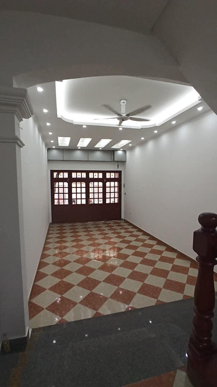 BÁN NHÀ PHẠM VĂN ĐỒNG – OTÔ TRÁNH–-KINH DOANH  ĐA NGHÀNH  –80M 3 TẦNG 7.9 TỶ 13781981