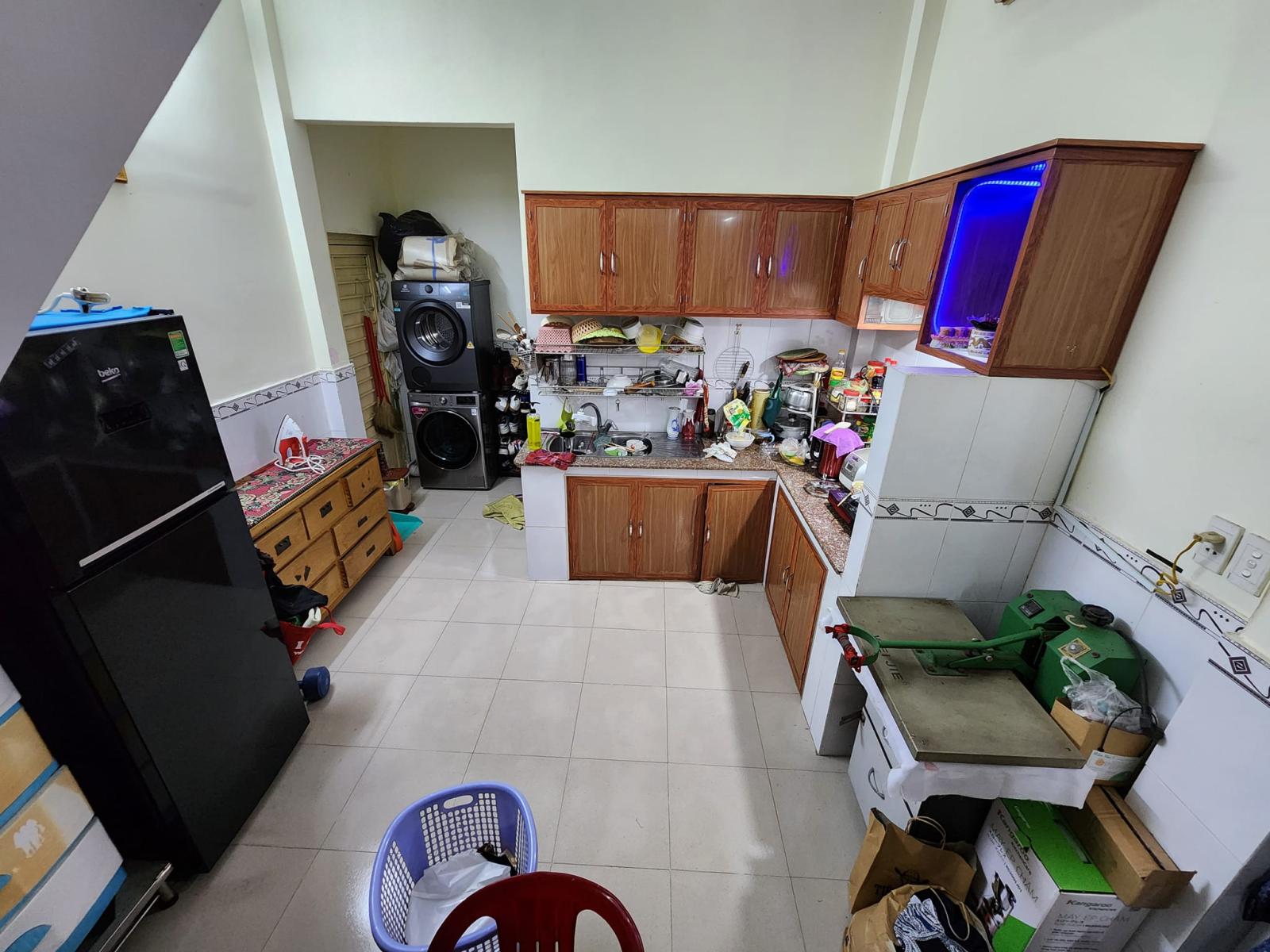 BÁN NHÀ SÁT PHẠM VĂN ĐỒNG-GẦN GIGAMAIL-HIỆP BÌNH CHÁNH-HẺM BA GÁC-CHỦ NGỘP BÁN NHANH CÓ TL-NHÀ 2 TẦNG 47M2-NHỈNH 3 TỶ
 13782730