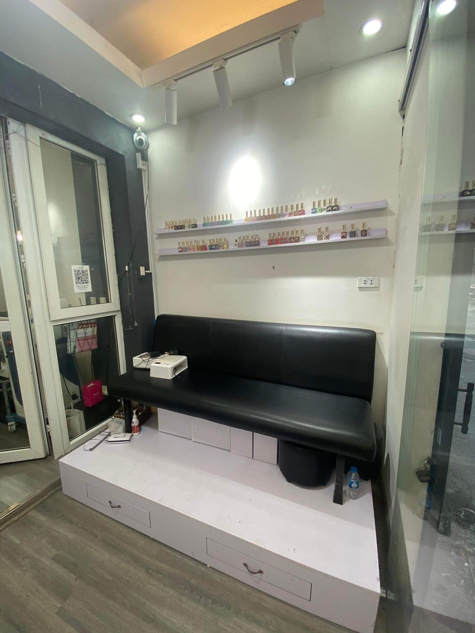 CẦN SANG NHƯỢNG TIỆM NAIL PHỐ TRỊNH HOÀI ĐỨC, CÁT LINH, HÀ NỘI 13785086