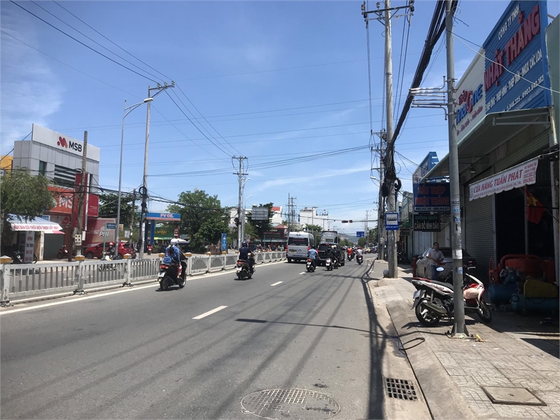 Cho thuê mặt bằng 175m2 cạnh KCN Đông Xuyên đường 30/4, tpvt 13790703