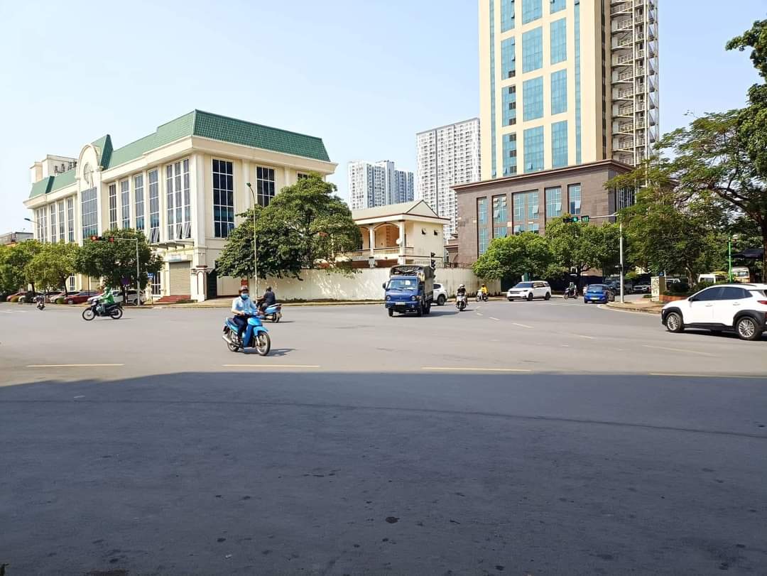 VIP ! tòa VP mặt phố đỉnh đẹp  nhất quận cầu giáy 268m 9t chỉ 195 tỷ. 13790801