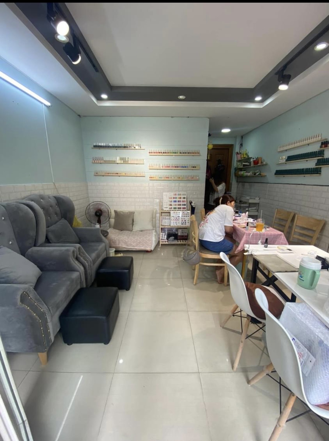 CẦN SANG GẤP TIỆM NAIL TRONG THÁNG 7 13797722