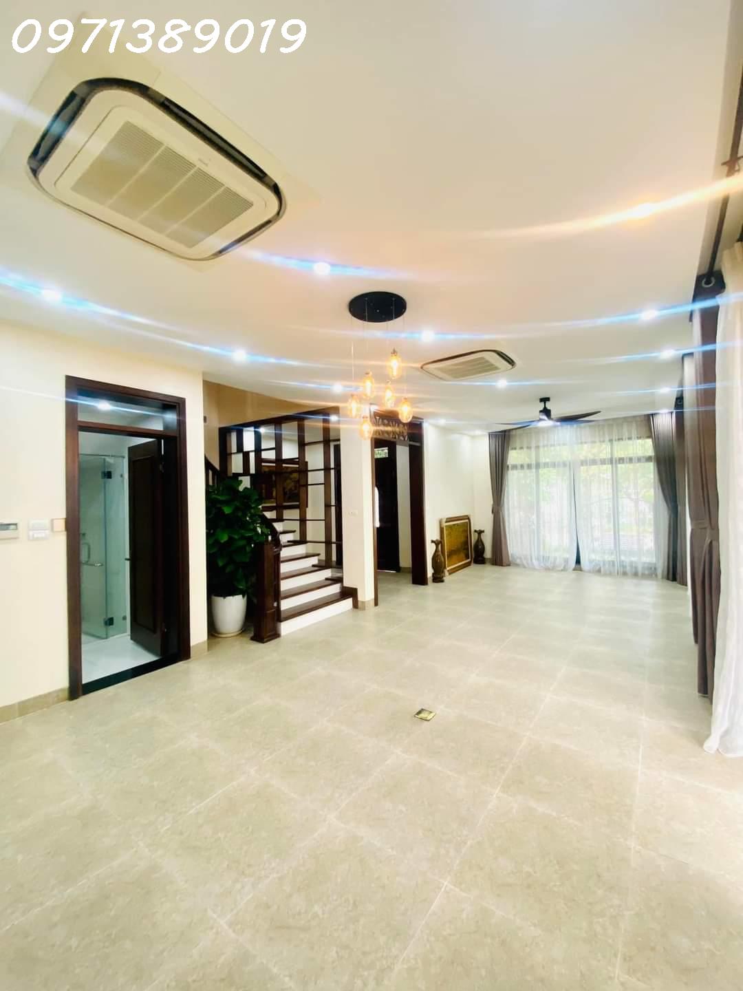 PHÂN LÔ, LÔ GÓC, 2 MẶT Ô TÔ, 7T THANG MÁY PHỐ TRUNG HÒA 105M, 34 TỶ. 13800035