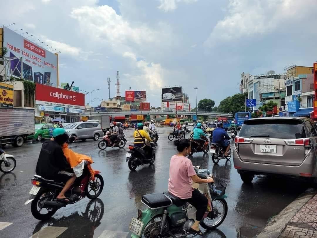 Bán nhà HXH Hoàng Văn Thụ ngay Cộng Hoà - Lê Văn Sỹ, DT: 4x18m, 2 Tầng, giá 9.3 tỷ. 13801118