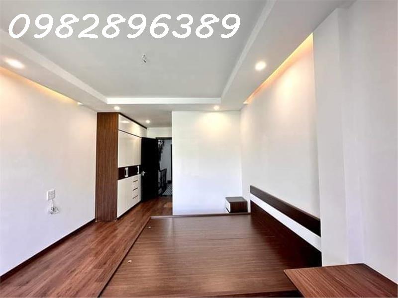 PHÂN LÔ,  Ô TÔ TRÁNH PHỐ NGUYỄN PHONG SẮC 95M,7T THANG MÁY, 25.8 TỶ. 13802198