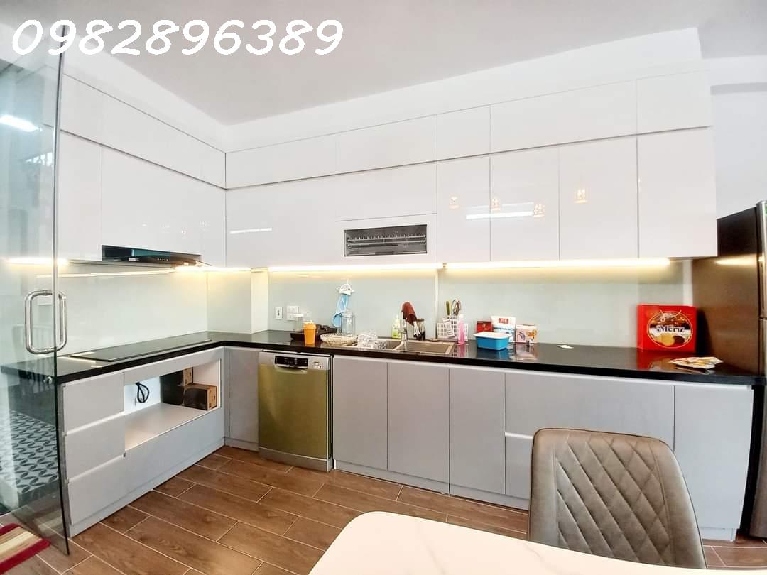 PHÂN LÔ,  Ô TÔ TRÁNH PHỐ NGUYỄN PHONG SẮC 95M,7T THANG MÁY, 25.8 TỶ. 13802198