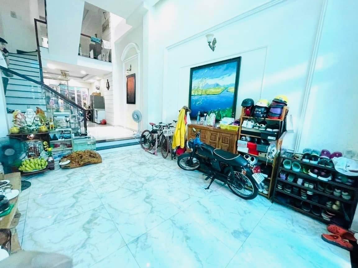 Chủ gấp bán nhà đẹp Bùi Văn Ba,giảm giá cực sâu gần 2tỷ rưỡi,Xe tải quay đầu,DT 76m ,5 tầng 13802302