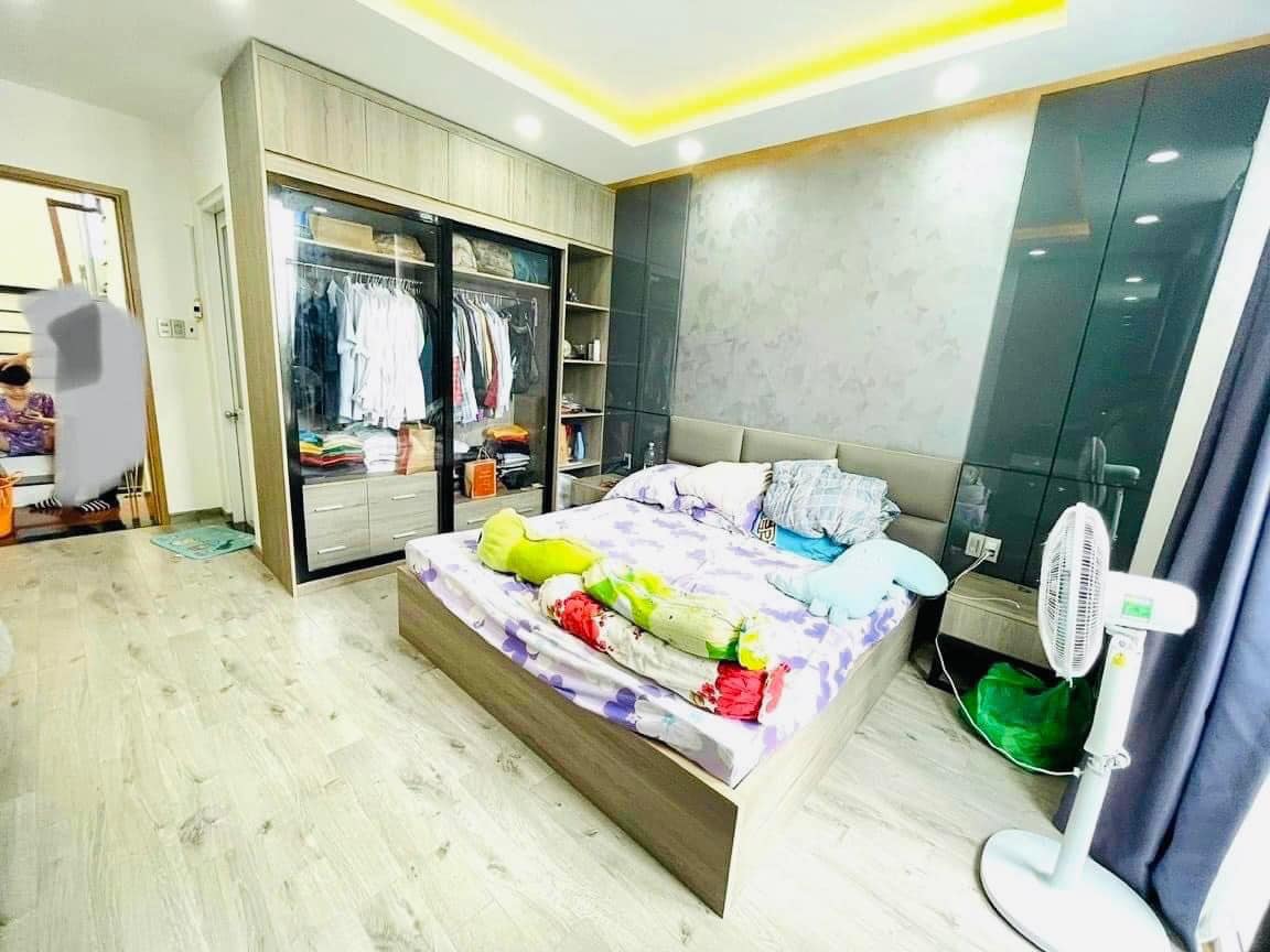 Chủ gấp bán nhà đẹp Bùi Văn Ba,giảm giá cực sâu gần 2tỷ rưỡi,Xe tải quay đầu,DT 76m ,5 tầng 13802302