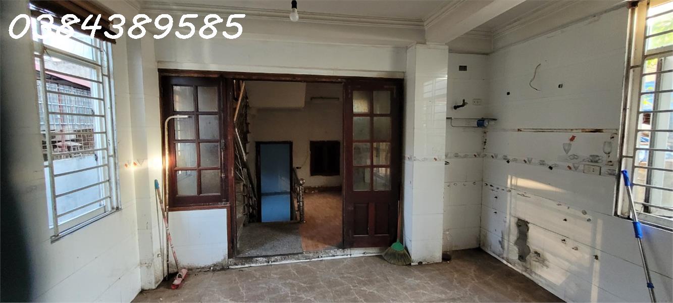 Cho thuê nhà 5 tầng mặt phố Long Biên, phường Ngọc Lâm 13803862