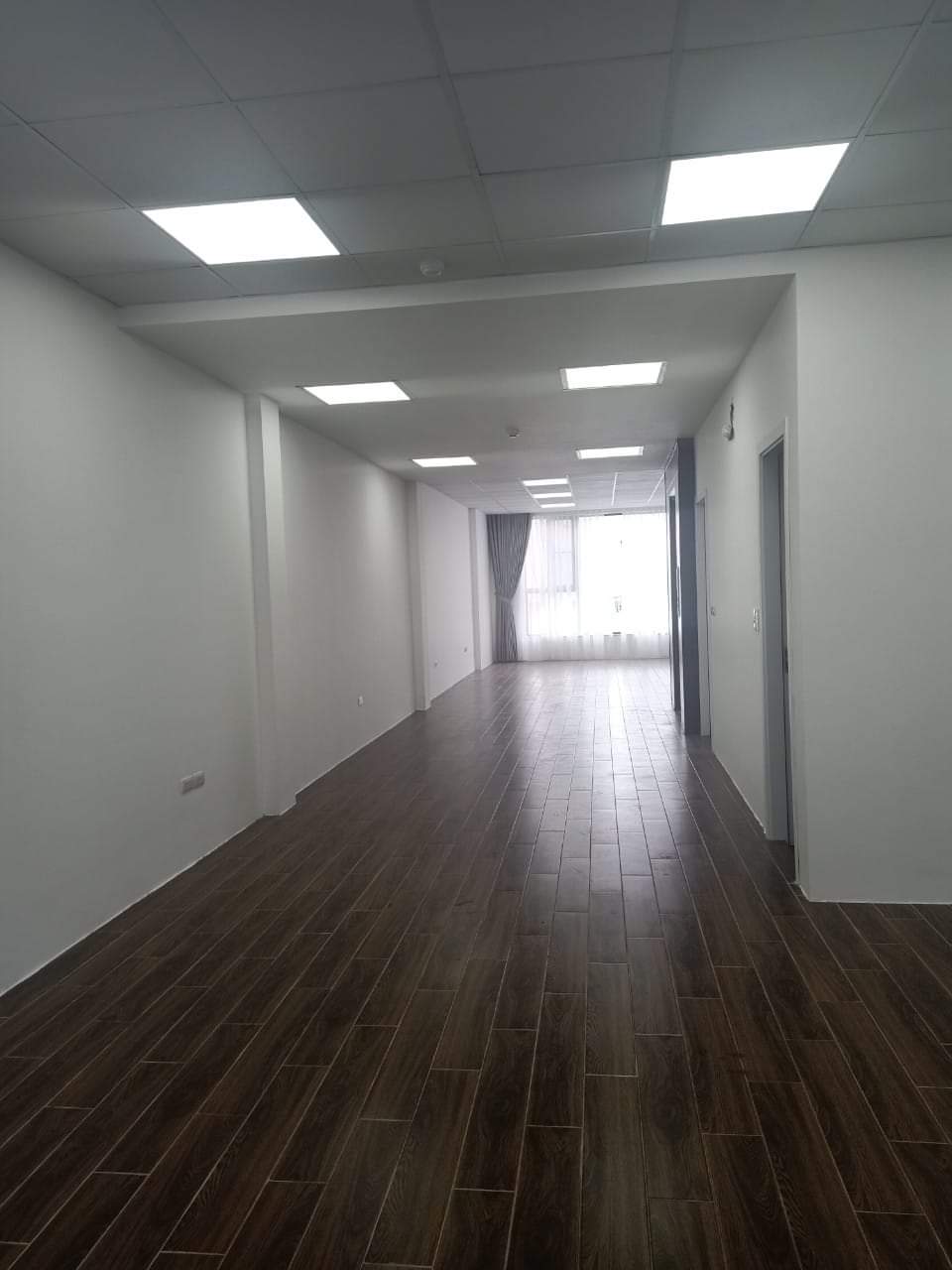 Bán nhà  mặt phố lạc long quân hồ tây dường 4 làn ô tô 101m 6x tỷ 9t 13804073