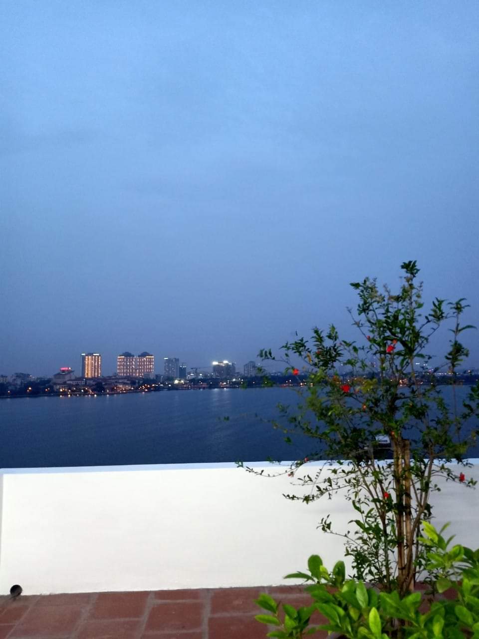 Bán nhà  mặt phố lạc long quân hồ tây dường 4 làn ô tô 101m 6x tỷ 9t 13804073