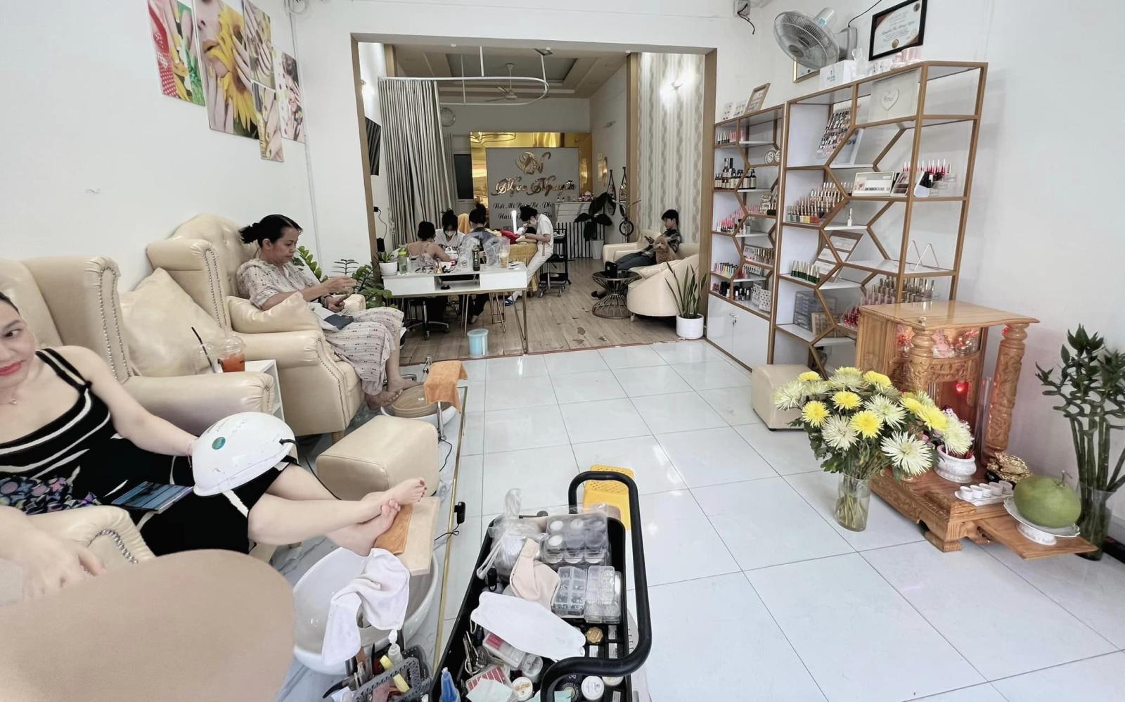 📣SANG NHƯỢNG TIỆM NAIL NỐI MI VÀ PHUN XĂM Địa chỉ : 261 trương vĩnh ký p.tân thành quận tân phú 13811006