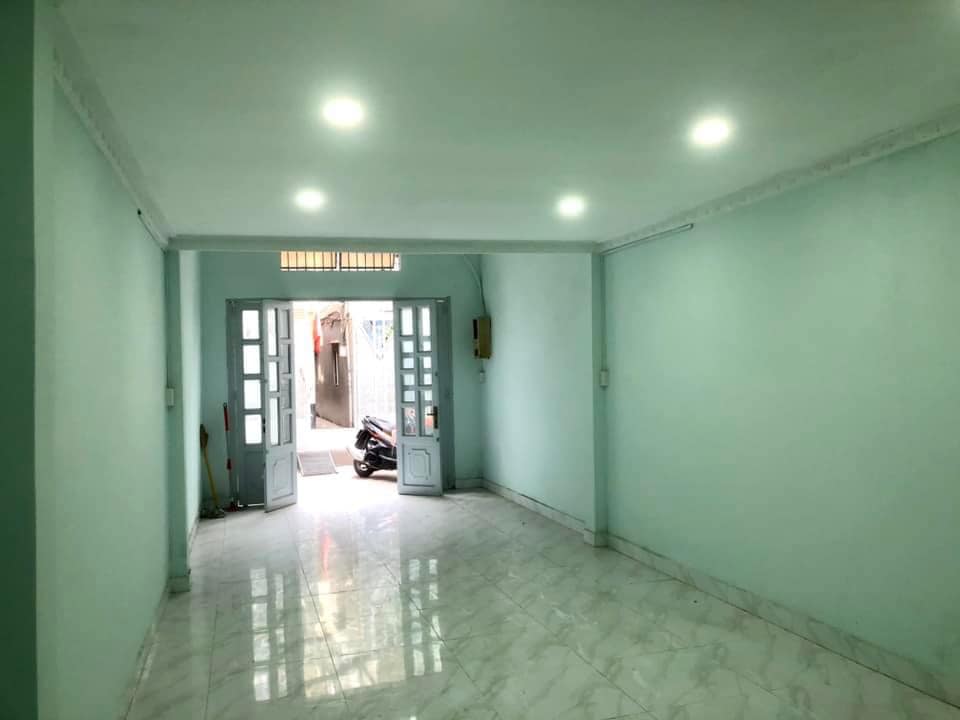 CHỦ GẤP BÁN NHÀ GIẢM SÂU-NHÀ DT 71.5M2 -HẼM TRƯỚC NHÀ 6M THÔNG
ÂU DƯƠNG LÂN QUẬN 8 13828921