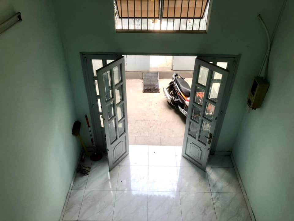 CHỦ GẤP BÁN NHÀ GIẢM SÂU-NHÀ DT 71.5M2 -HẼM TRƯỚC NHÀ 6M THÔNG
ÂU DƯƠNG LÂN QUẬN 8 13828921