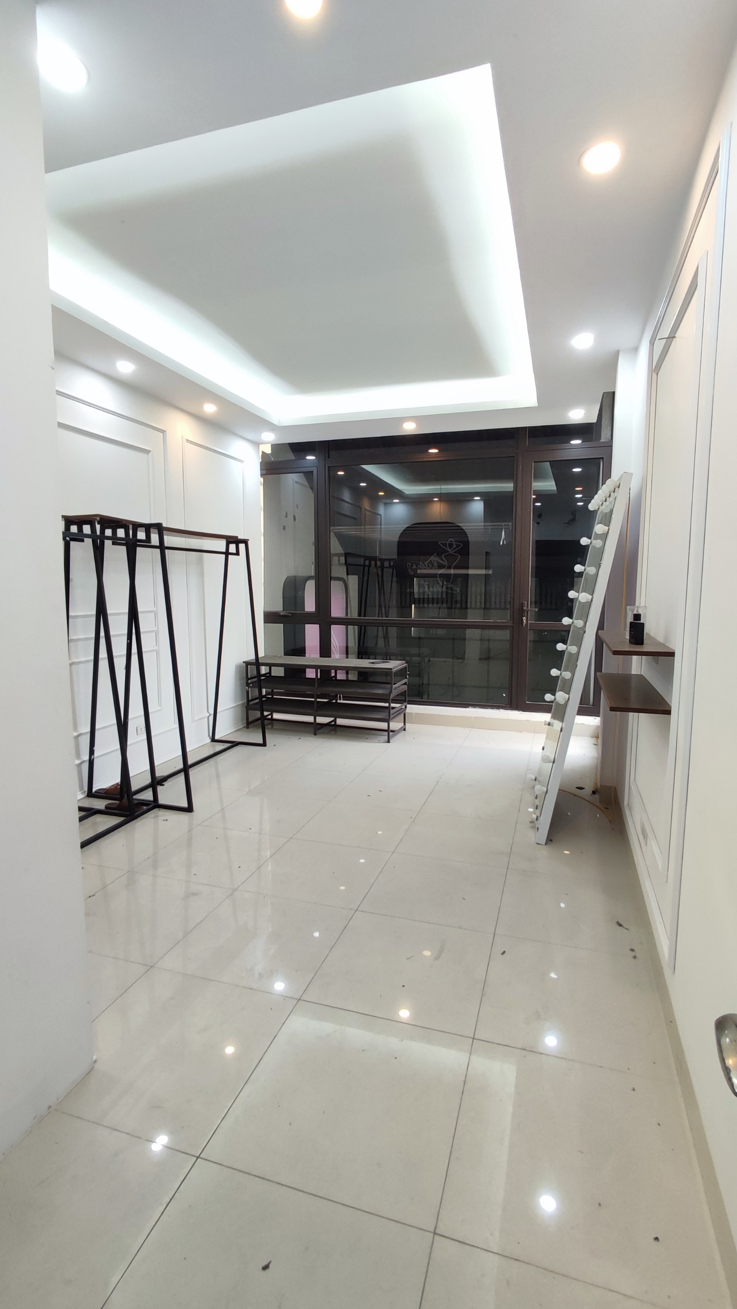 Cho thuê nhà mặt phố Trần Phú, Hà Đông. 80m2 x 5 Tầng. Mặt tiền 4m. 40 triệu. 0968084286 13829179