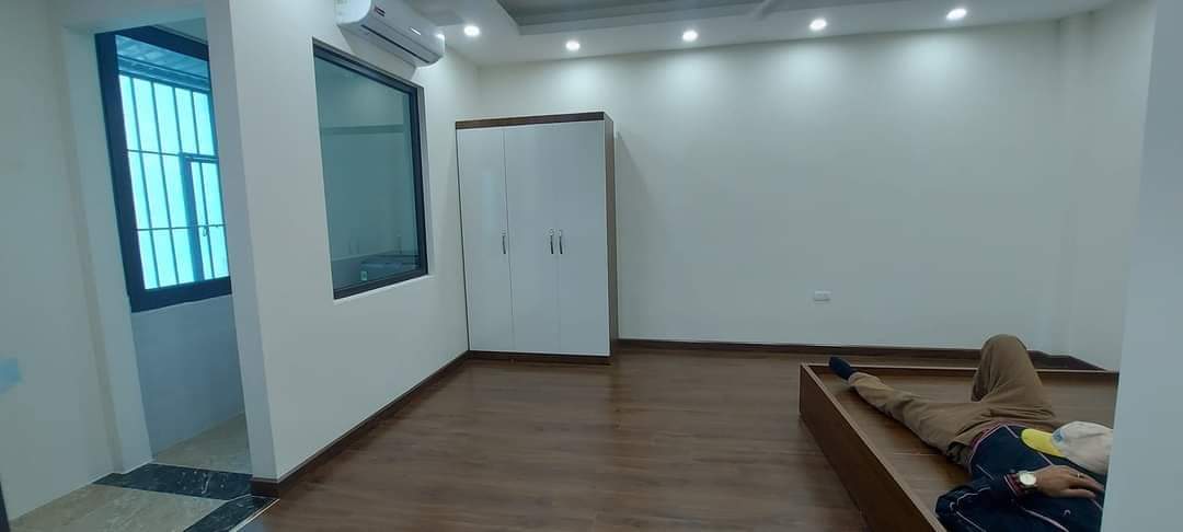 hoàng quốc việt cầu giấy lô góc ngõ thông ôtô CCMN nhỉnh 20 tỷ 88m 8T 13831946