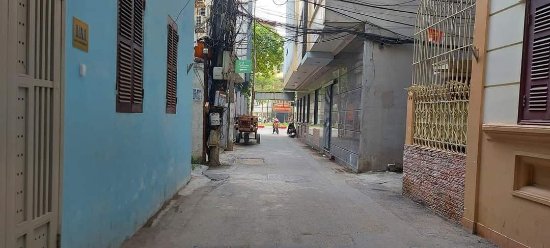 hoàng quốc việt cầu giấy lô góc ngõ thông ôtô CCMN nhỉnh 20 tỷ 88m 8T 13831946