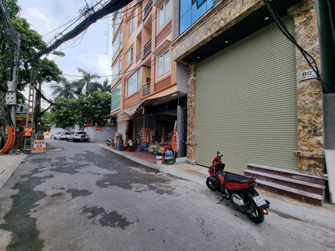 BÁN nhà hoàng quốc việt vỉ hè ô tô tránh TÒA VP đẹp nhỉnh 28 tỷ 89m 9T 13833291