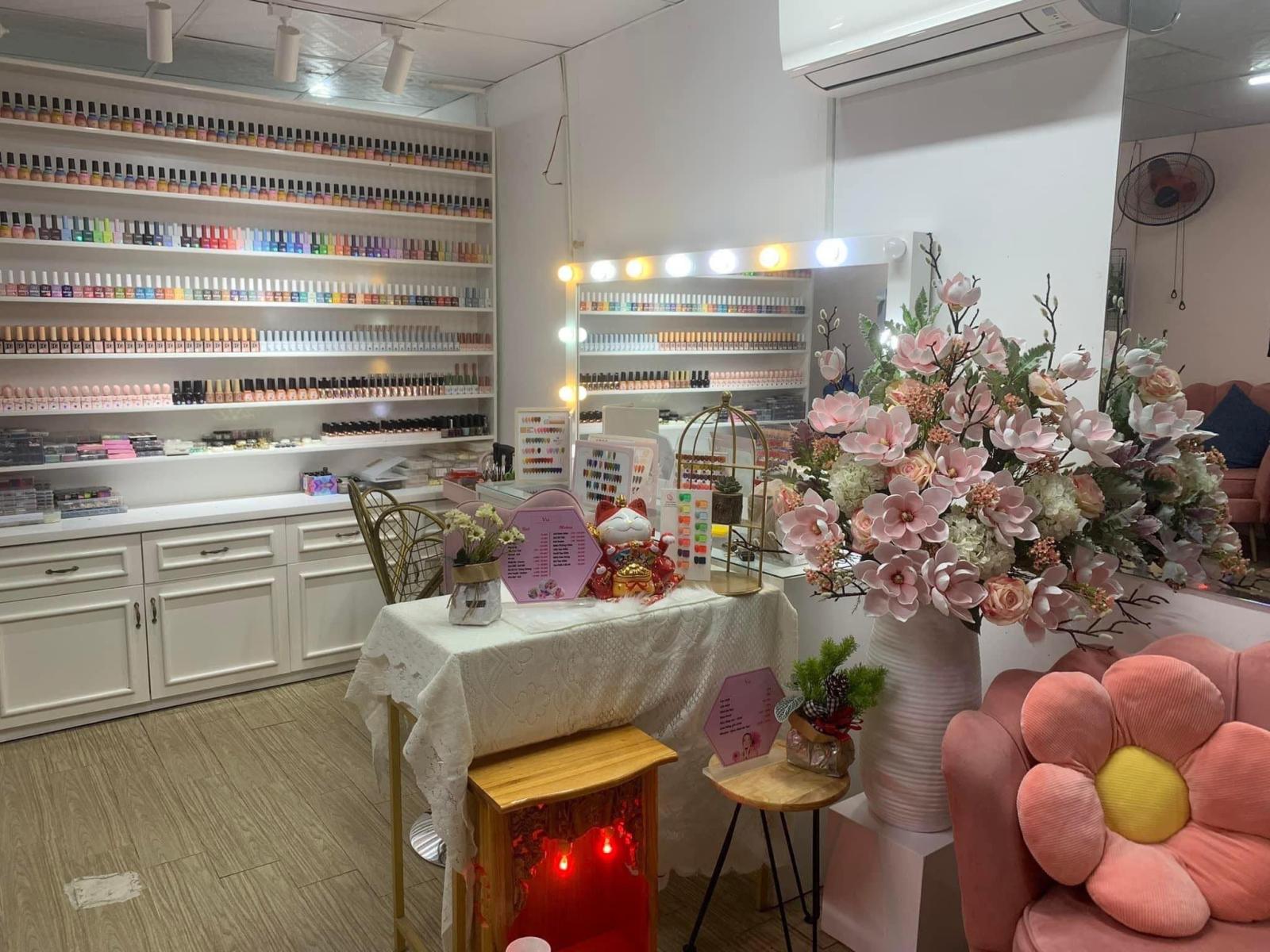 CẦN SANG GẤP TIỆM NAIL - MAKEUP - GỘI ĐẦU NGAY TRUNG TÂM QUẬN THỦ ĐỨC 13833704