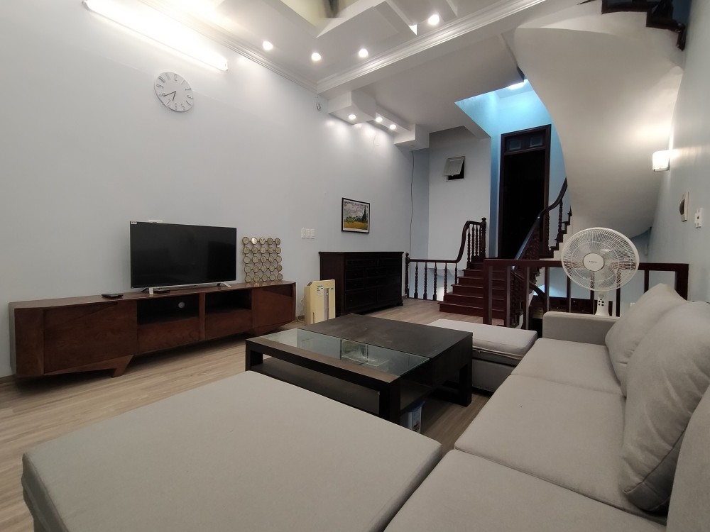 Bán nhà đẹp Ngọc Lâm ,Long Biên 5 tầng ,64m2  ,Mt 4.4m ,gara oto giá nhỉnh 8 tỷ 13833769