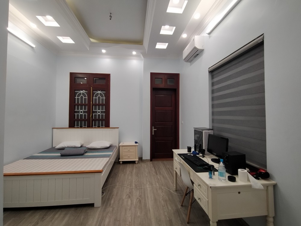 Bán nhà đẹp Ngọc Lâm ,Long Biên 5 tầng ,64m2  ,Mt 4.4m ,gara oto giá nhỉnh 8 tỷ 13833769