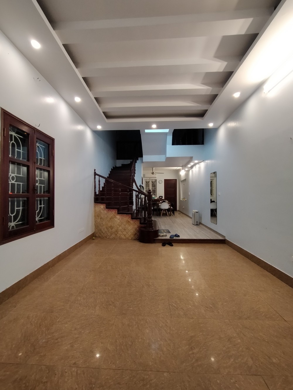 Bán nhà đẹp Ngọc Lâm ,Long Biên 5 tầng ,64m2  ,Mt 4.4m ,gara oto giá nhỉnh 8 tỷ 13833769